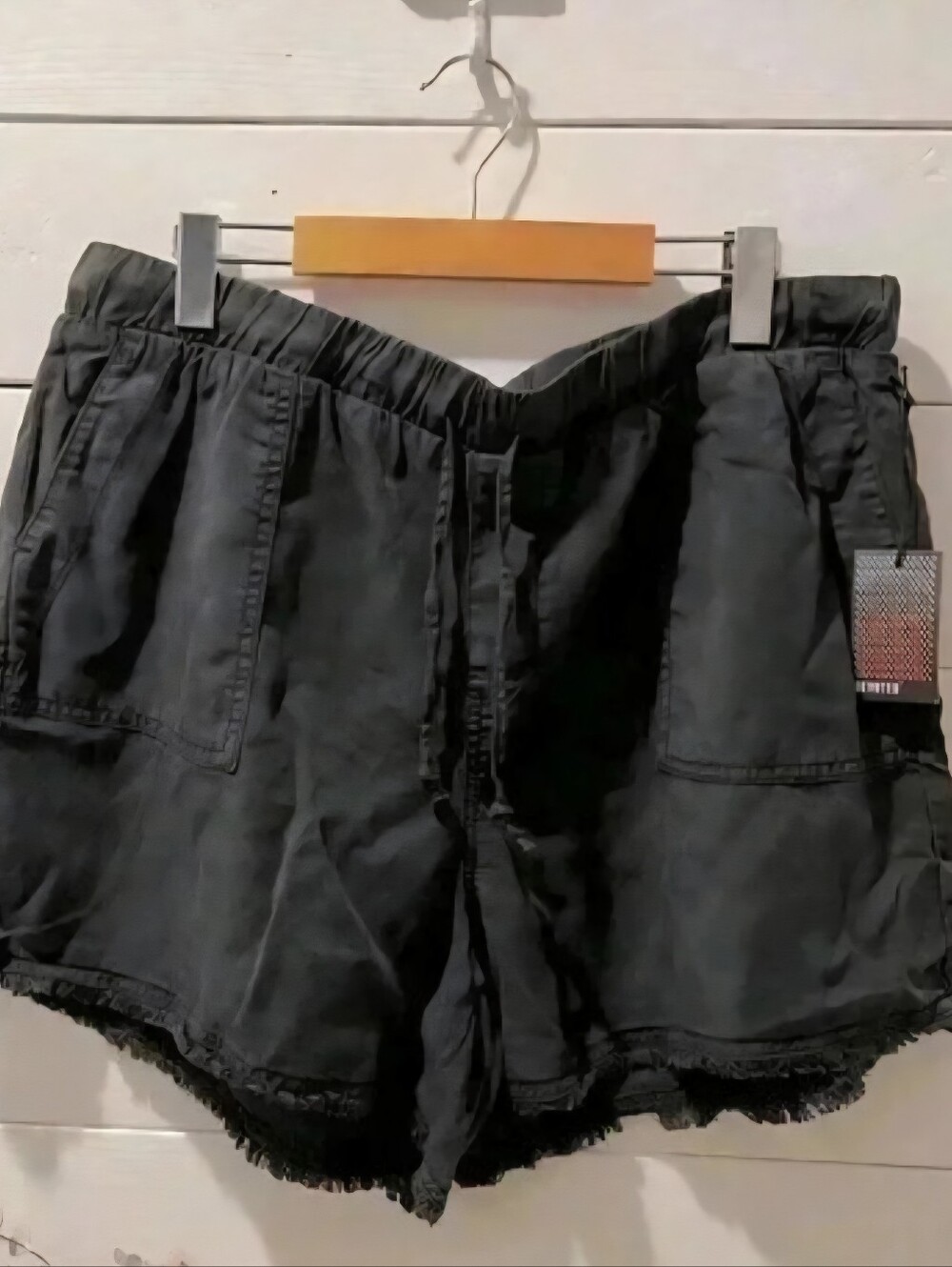 Devoted Frayed-Edge Shorts — Women's XL